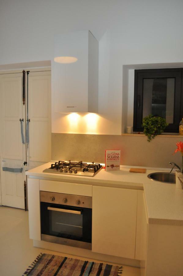 Apartment Mega House Catania